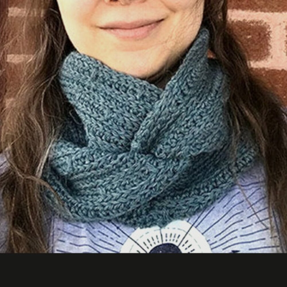 NEW Handmade Crochet Blue-Grey Denim-Colored Soft Cowl in Wool/Silk/Mohair
